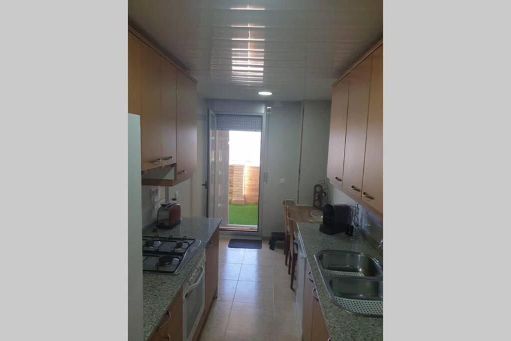 Apartamento para 5 personas frente al mar Cubelles Bagian luar foto