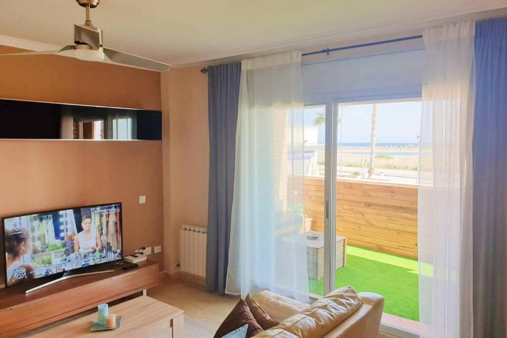 Apartamento para 5 personas frente al mar Cubelles Bagian luar foto